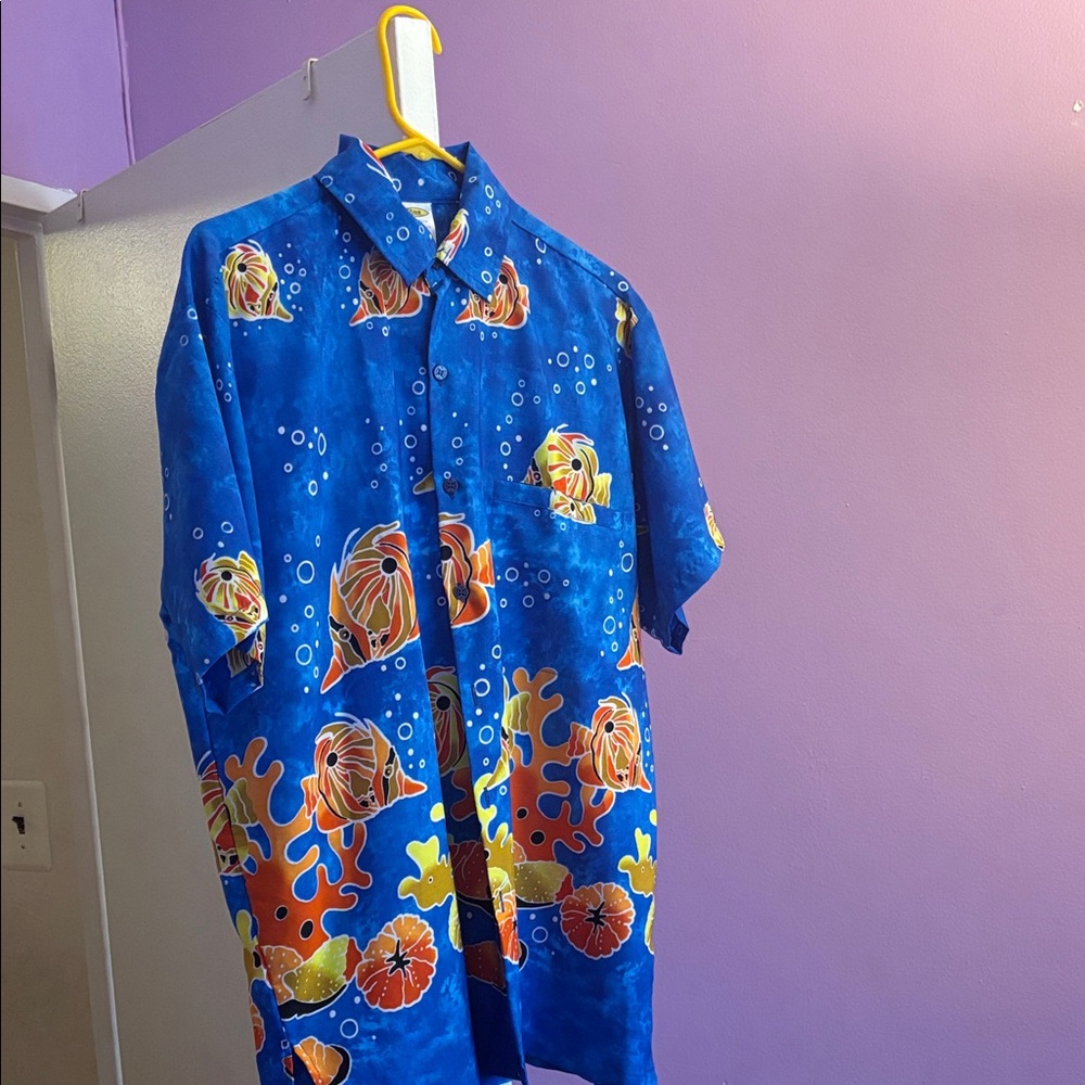 Men’s Short Sleeve Blue Shirt with Orange Fish Design